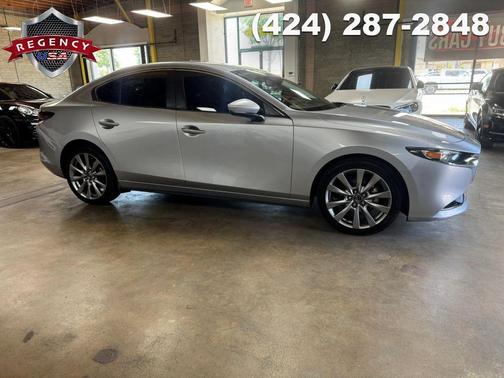 Sonic Silver Metallic 2019 Mazda Mazda3 FWD w/Preferred Package