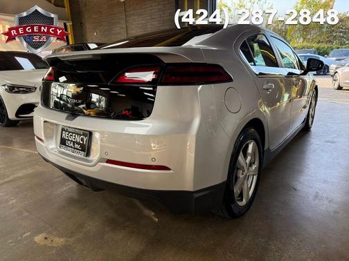 Silver Ice Metallic 2011 Chevrolet Volt Base