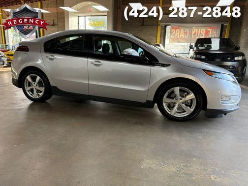 Silver Ice Metallic 2011 Chevrolet Volt Base