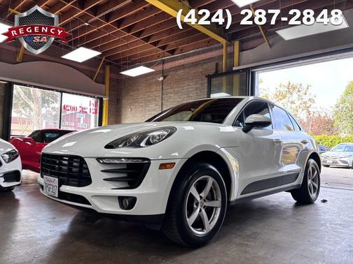 2017 Porsche Macan Sport Utility 4D