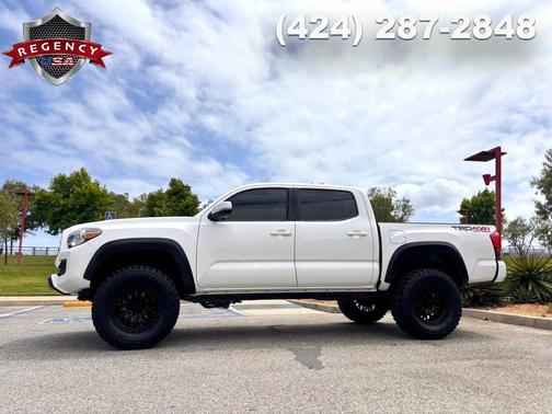 Super White 2017 Toyota Tacoma TRD Off Road
