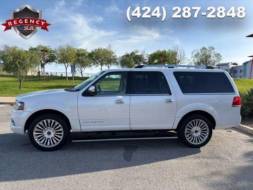 2017 Lincoln Navigator Select