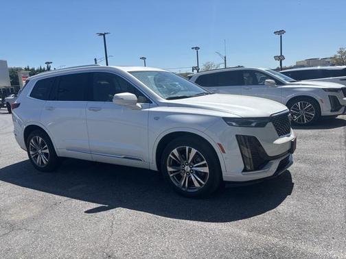 2022 Cadillac XT6 Premium Luxury AWD