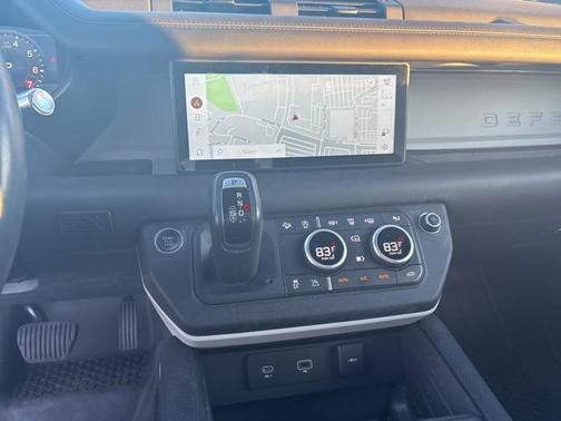 2022 Land Rover Defender 110 X-Dynamic HSE