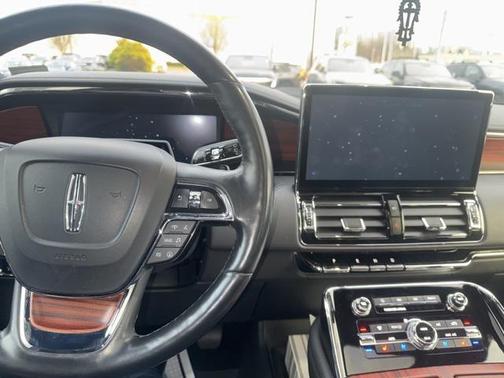 2024 Lincoln Navigator Reserve