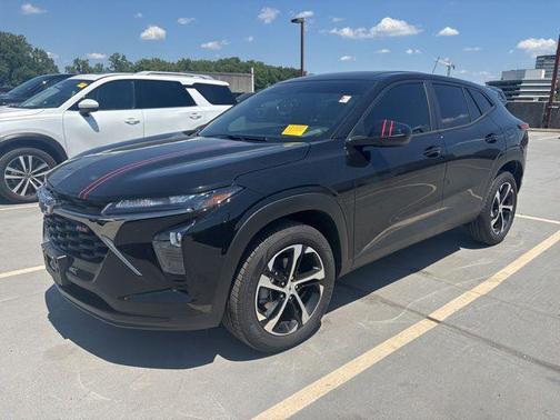 Black Metallic 2026 Chevrolet Trax FWD 1RS