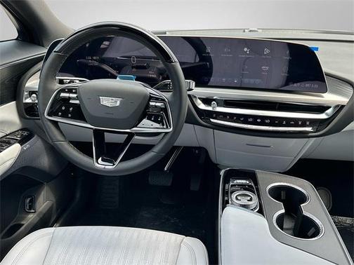 2025 Cadillac LYRIQ Sport w/1SJ