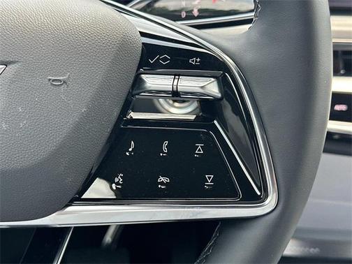 2025 Cadillac LYRIQ Sport w/1SJ