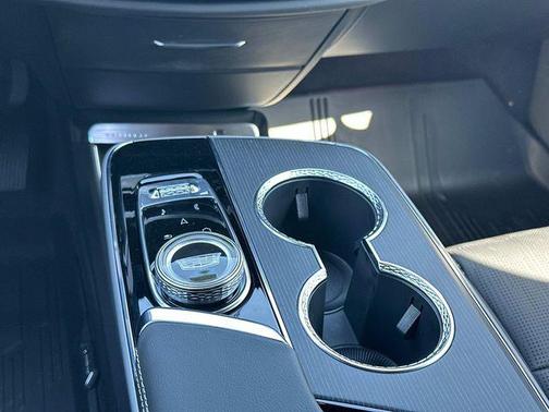 2025 Cadillac LYRIQ Sport