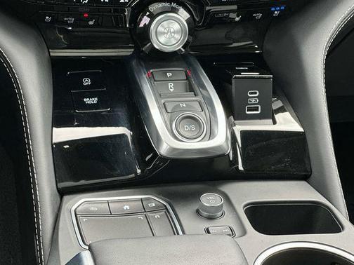 White 2022 Acura MDX Advance Package