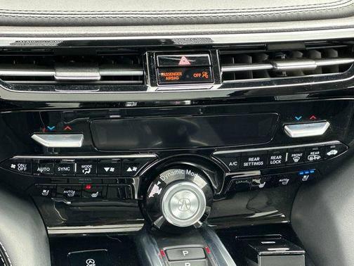 White 2022 Acura MDX Advance Package