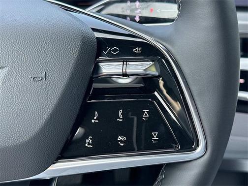 2025 Cadillac LYRIQ Luxury w/1SD
