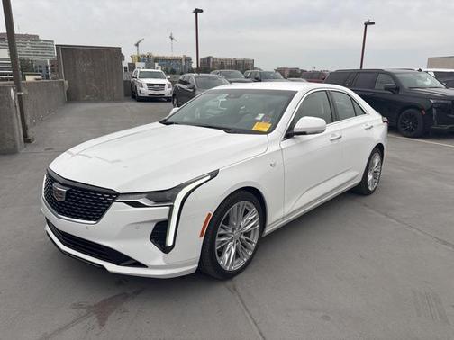 2023 Cadillac CT4 Premium Luxury