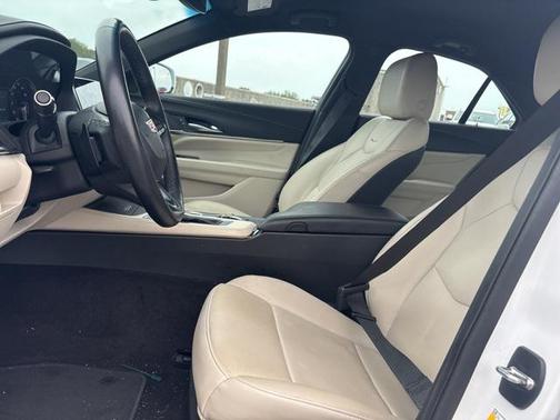 2023 Cadillac CT4 Premium Luxury