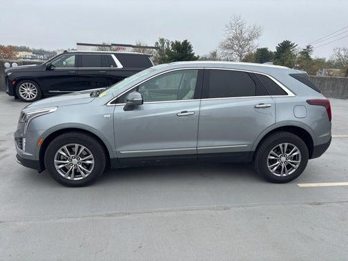 Argent Silver Metallic 2023 Cadillac XT5 Premium Luxury