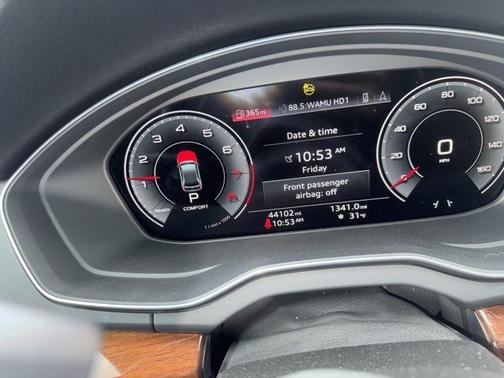 2022 Audi Q5 45 S line Premium Plus