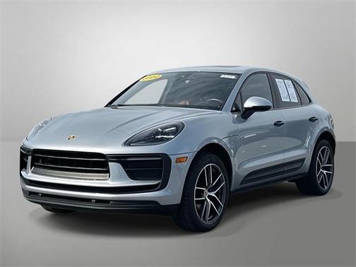 2022 Porsche Macan Base