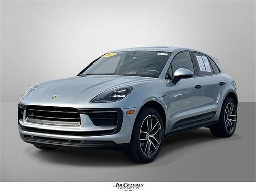 2022 Porsche Macan Base