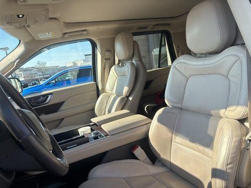 White 2021 Lincoln Navigator Reserve