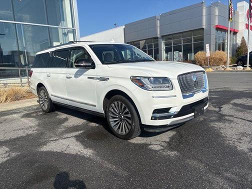 White 2021 Lincoln Navigator Reserve