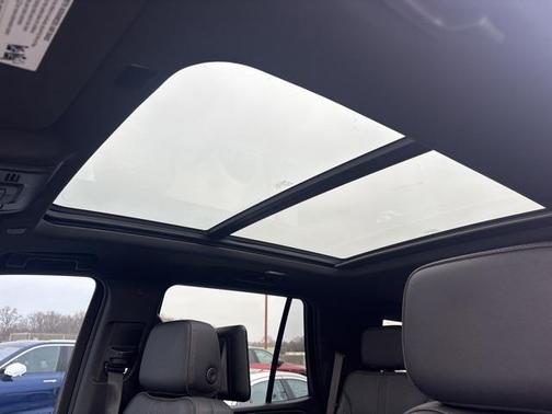 2024 Chevrolet Tahoe 4WD RST