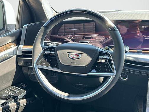 Vibrant White Tricoat 2026 Cadillac Escalade ESV Platinum