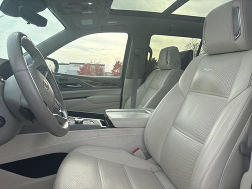 2023 Cadillac Escalade Premium Luxury Platinum