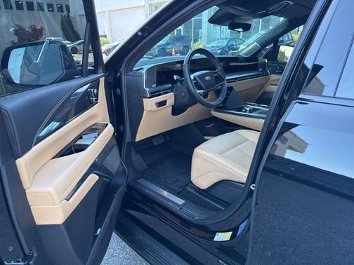 2025 Cadillac Escalade IQ Luxury 2