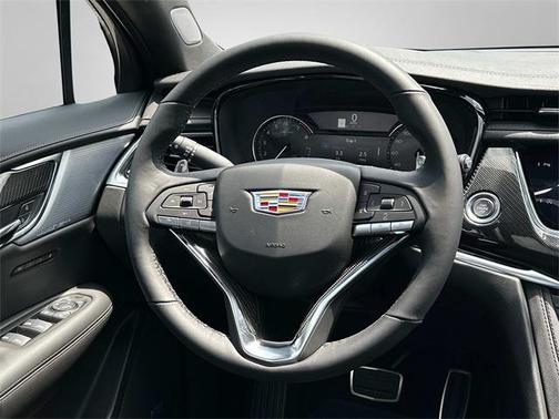 2025 Cadillac XT6 Sport AWD