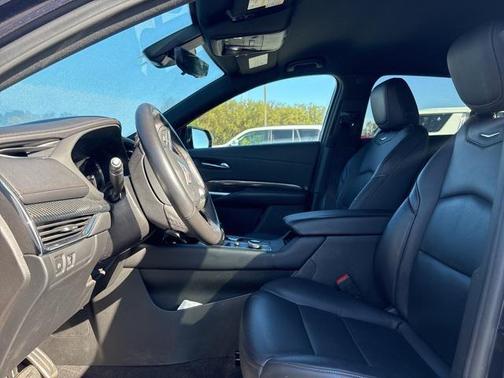 2022 Cadillac XT4 Sport