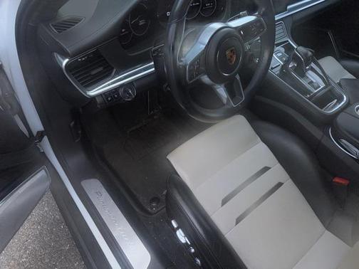 2018 Porsche Panamera Turbo