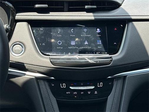 2025 Cadillac XT6 Luxury AWD