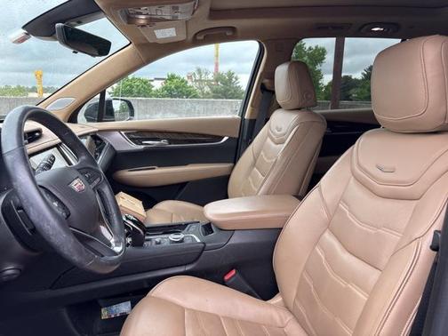 2022 Cadillac XT6 Premium Luxury AWD