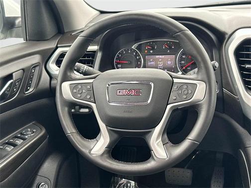 2022 GMC Acadia AWD SLT