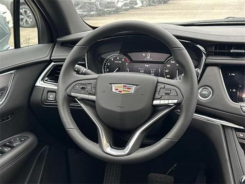 2025 Cadillac XT6 Luxury AWD