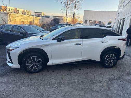 2024 Lexus RZ 450e Premium