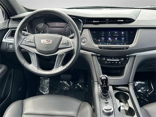 2023 Cadillac XT5 Luxury