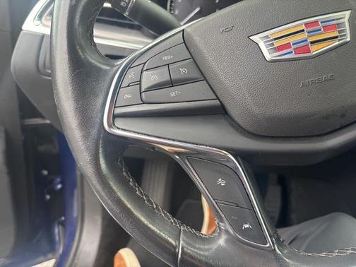 2023 Cadillac XT5 Luxury