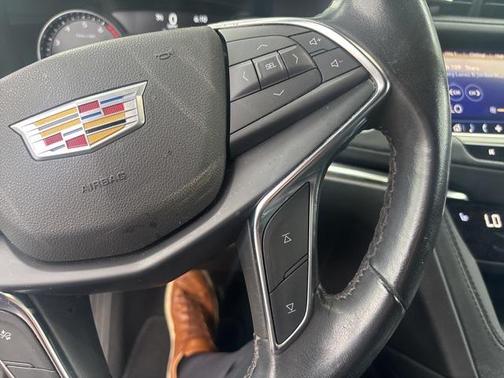 2023 Cadillac XT5 Luxury