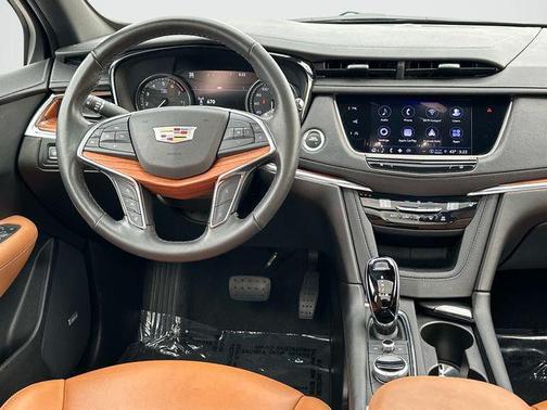 2022 Cadillac XT5 Premium Luxury