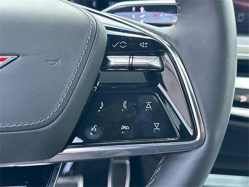 2026 Cadillac LYRIQ V-Series w/1SV
