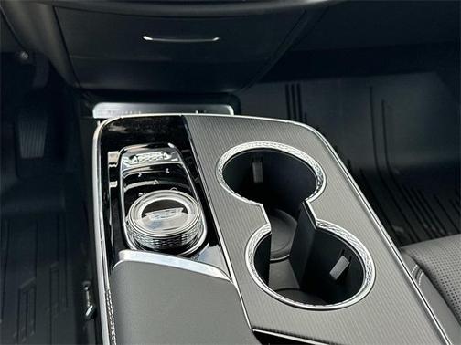 2025 Cadillac LYRIQ Luxury w/1SD