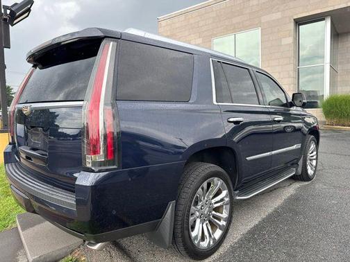 Dark Adriatic Blue 2018 Cadillac Escalade Luxury