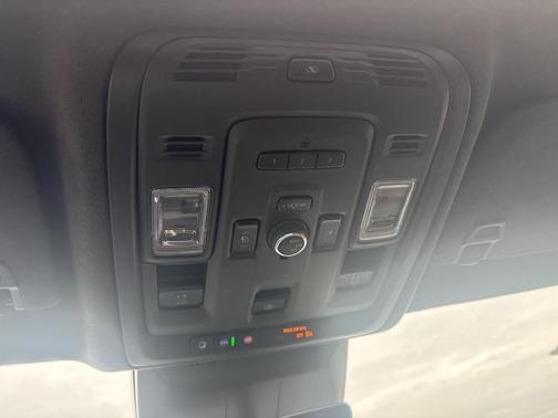 2023 Cadillac Escalade ESV Premium Luxury Platinum