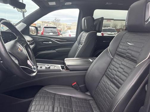 2023 Cadillac Escalade ESV Premium Luxury Platinum