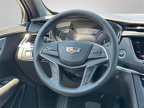 2025 Cadillac XT5 Luxury