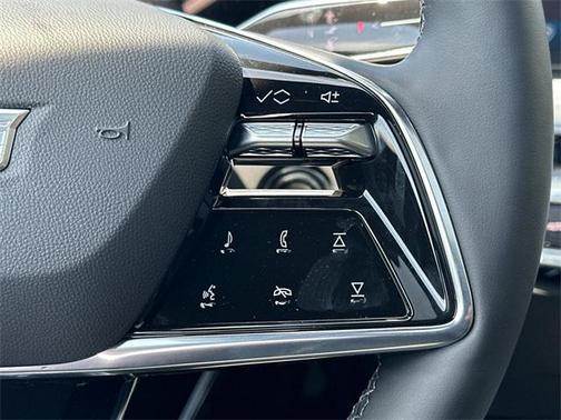 2025 Cadillac LYRIQ Luxury w/1SC
