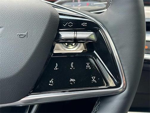 2025 Cadillac LYRIQ Sport w/1SJ