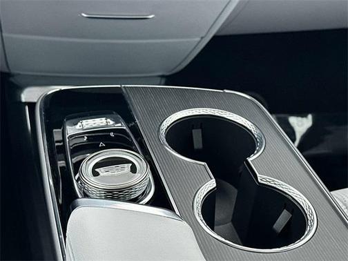 2025 Cadillac LYRIQ Sport