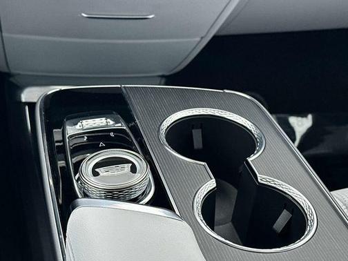 2025 Cadillac LYRIQ Sport